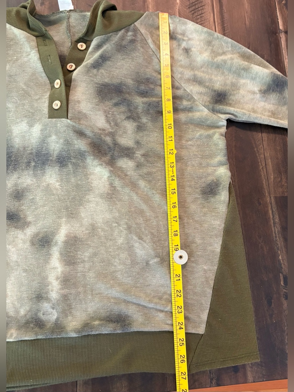 See In Love Olive Green Tie-Dye Hoodie Tunic - Picture 5 of 10